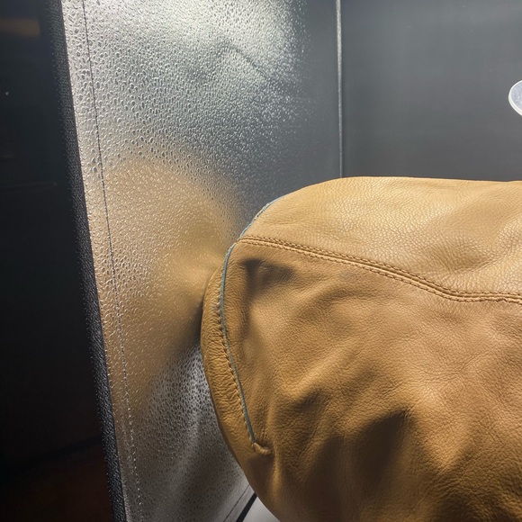 638 Gianni Bini Western HUGE leather bag w brass hdw travel bag - Picture 10 of 15